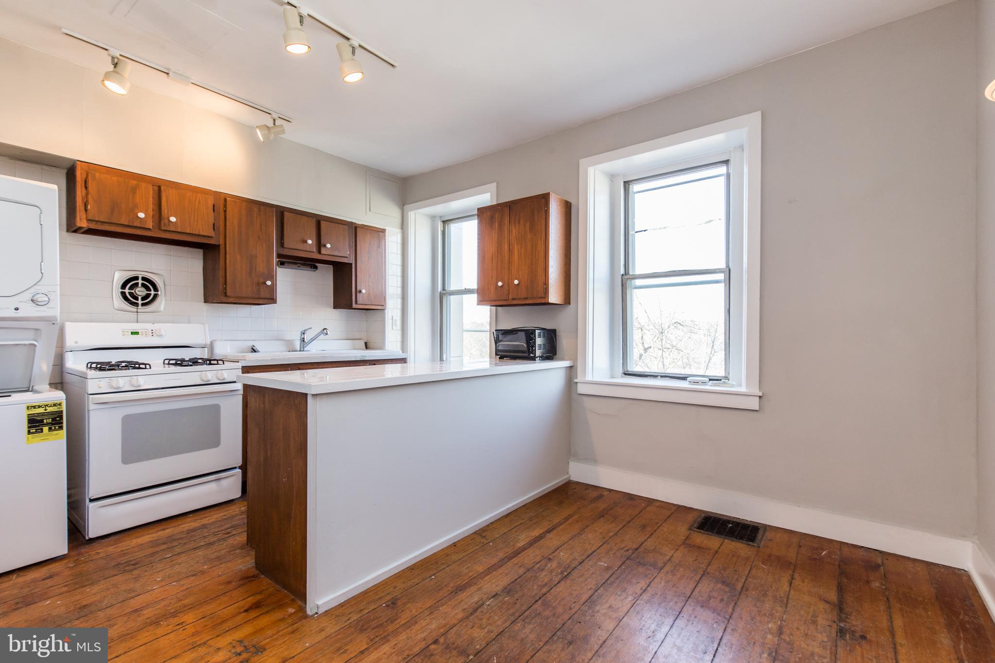 4306 Terrace Street Philadelphia, PA 19128 - Photo 4 of 25