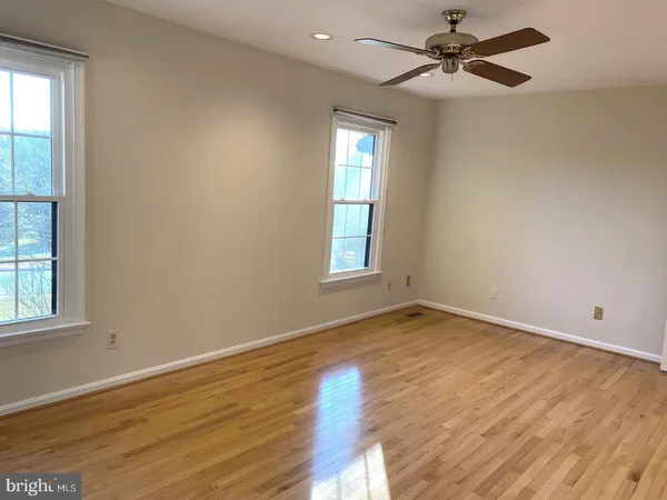 $2,750 | 13 Dickens Square, Lutherville-Timonium, MD 21093