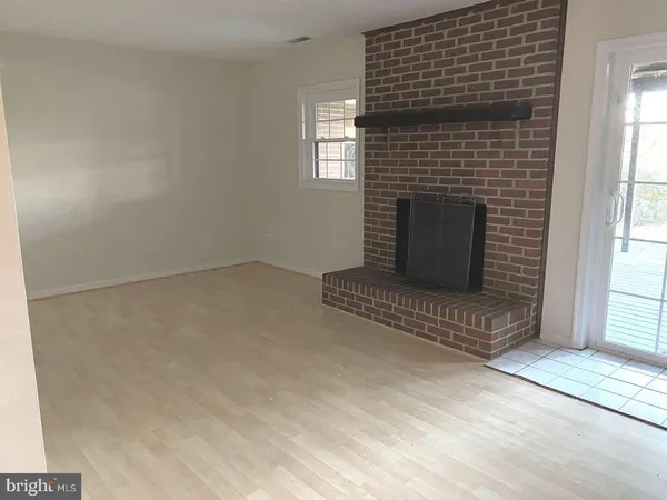 $2,750 | 13 Dickens Square, Lutherville-Timonium, MD 21093