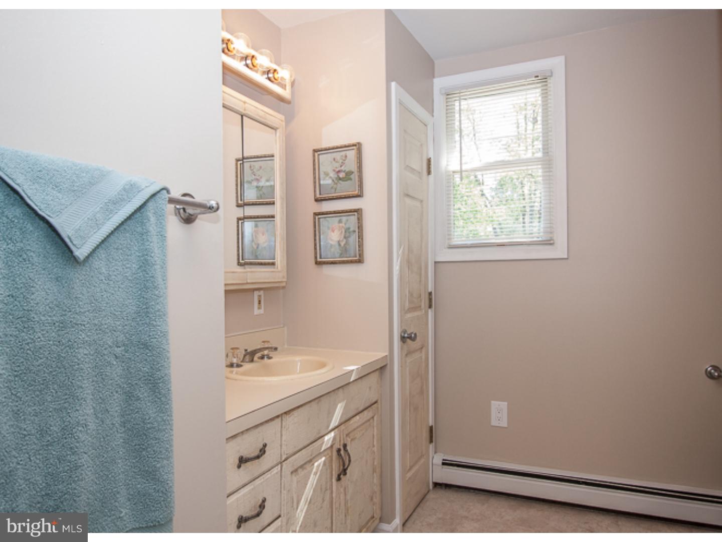 2787 Valley Road Jamison, PA 18929 - Photo 14 of 21 Bathroom