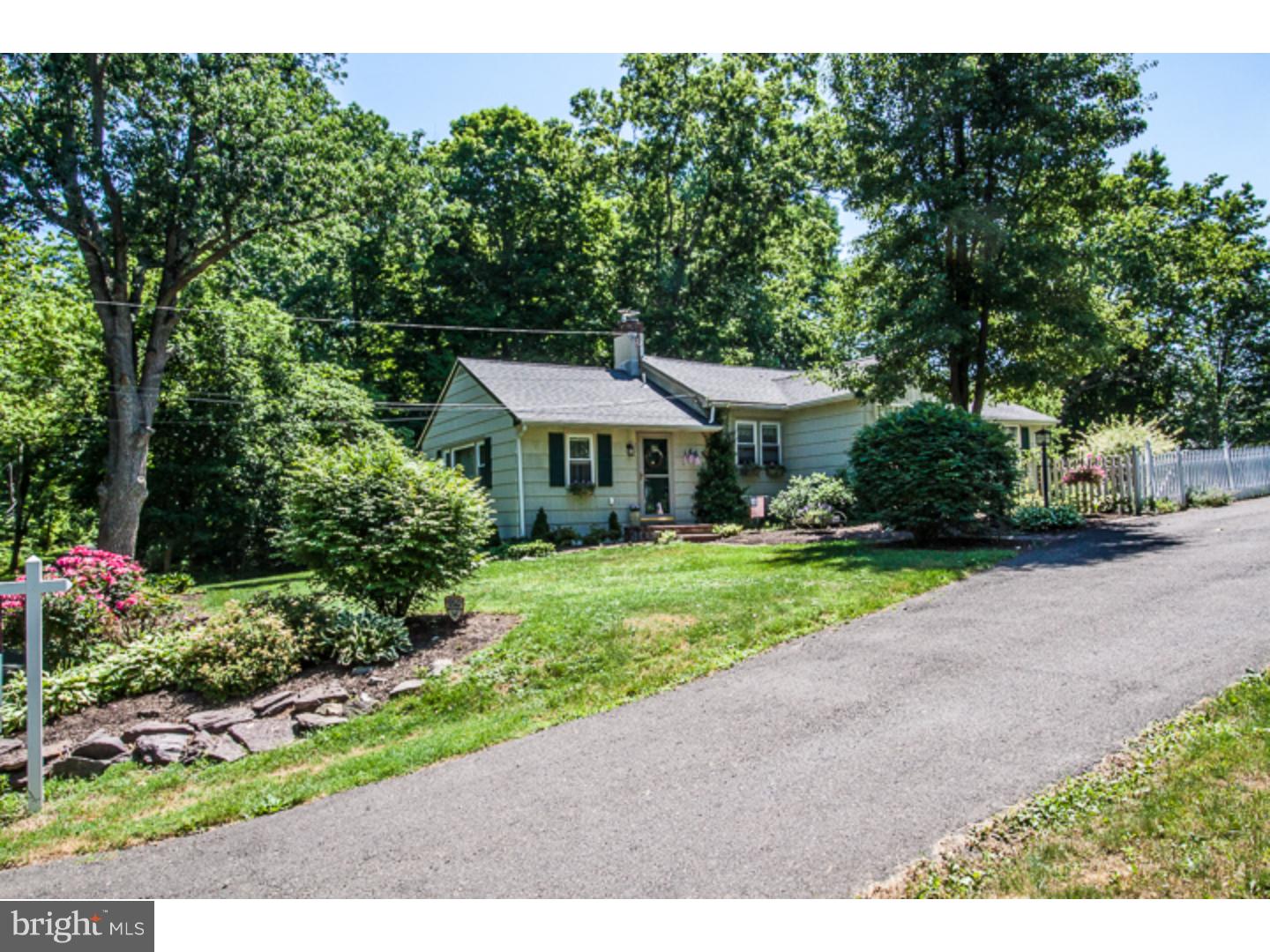 2787 Valley Road Jamison, PA 18929 - Photo 21 of 21 Front Yard
