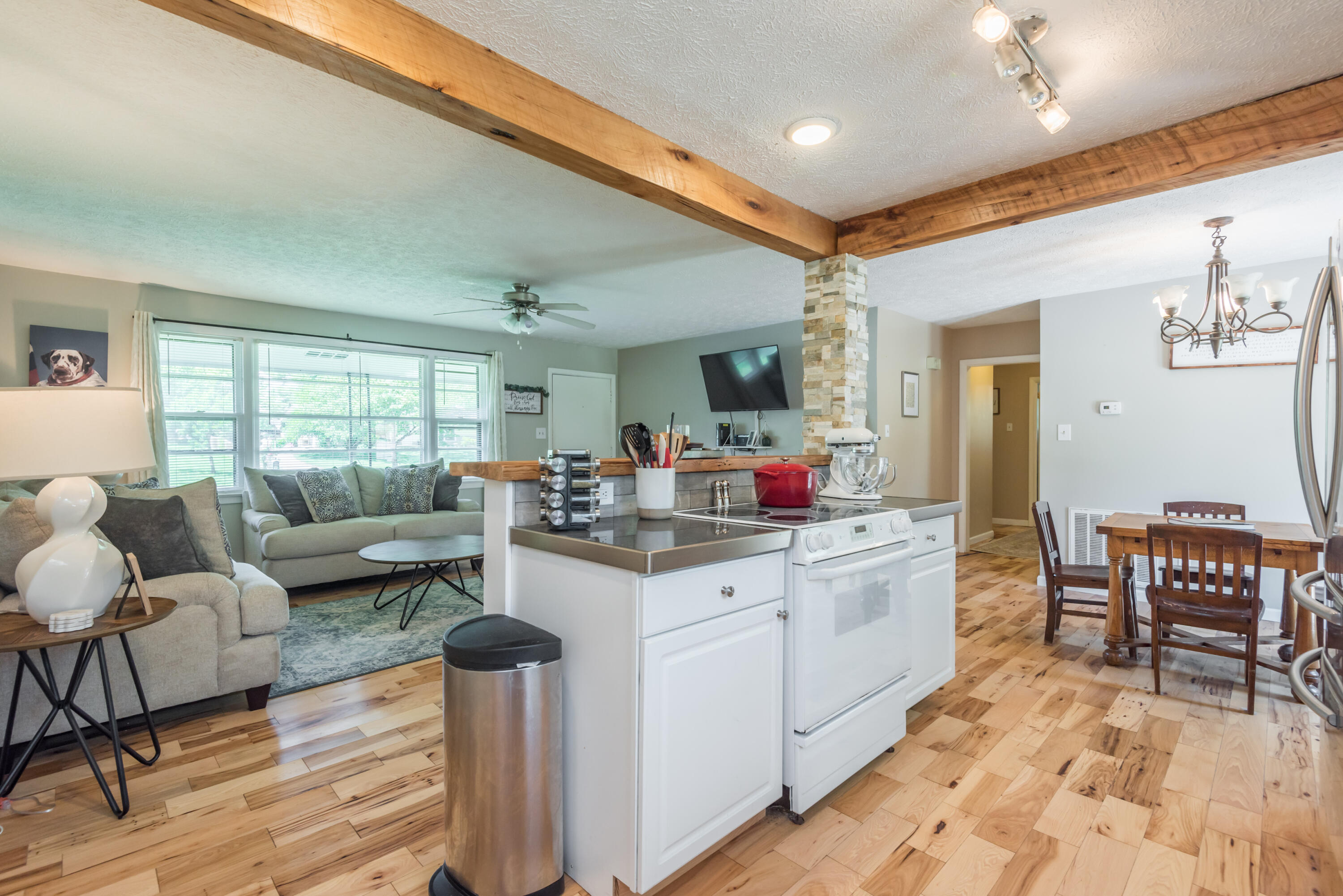 4113 Royalview Road Knoxville, TN 37921 - Photo 7 of 32 4113RoyalViewLn-11
