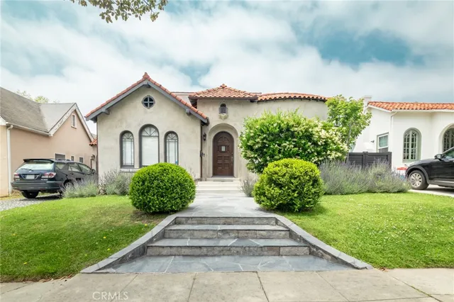 $13,600 | 1949 North Catalina Street, Los Angeles, CA 90027