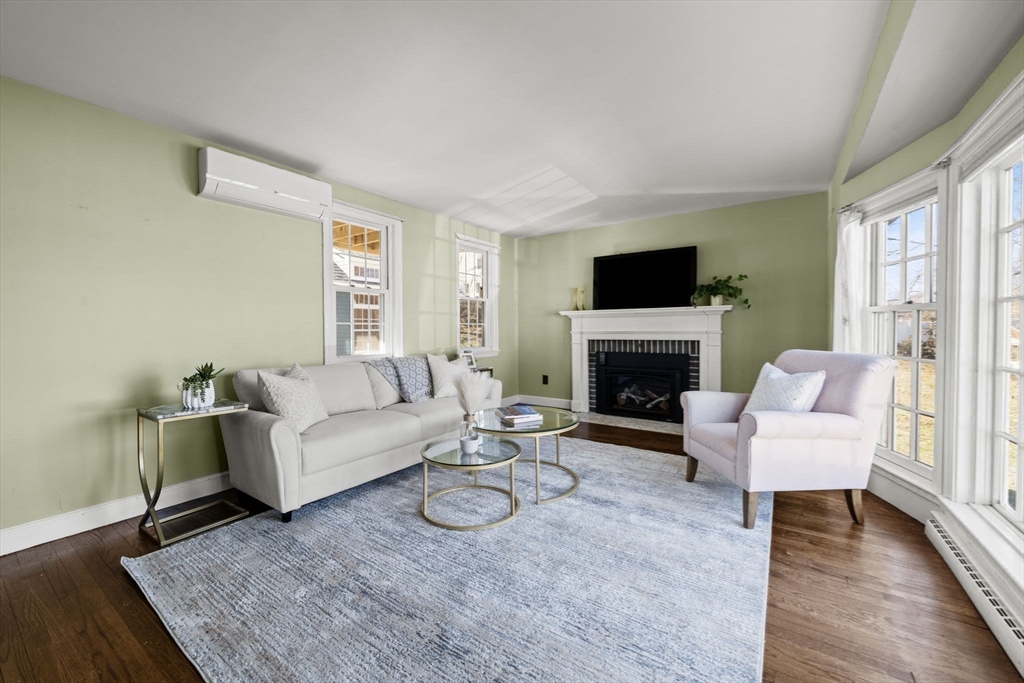 14 Forest Park Road Woburn, MA 01801 - Photo 13 of 34