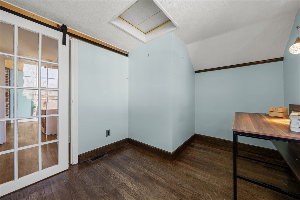 14 Forest Park Road Woburn, MA 01801 - Photo 19 of 34
