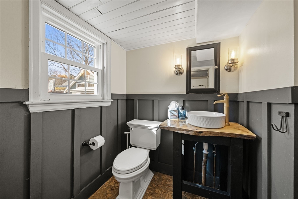 14 Forest Park Road Woburn, MA 01801 - Photo 20 of 34