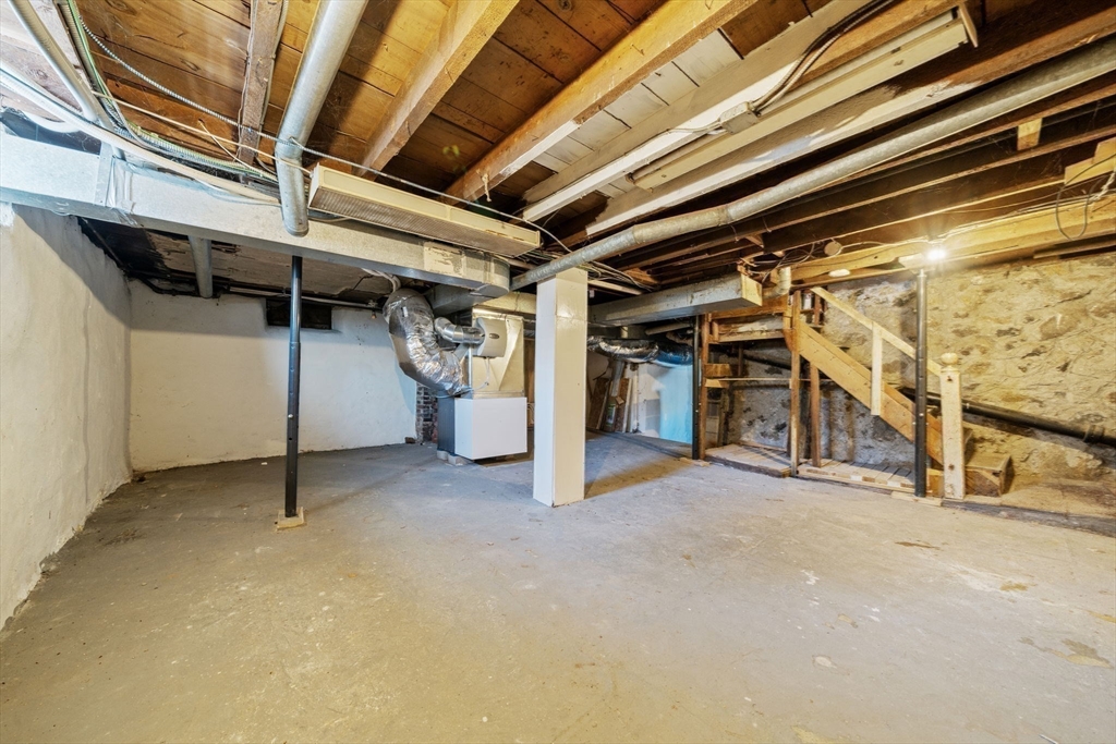 14 Forest Park Road Woburn, MA 01801 - Photo 26 of 34