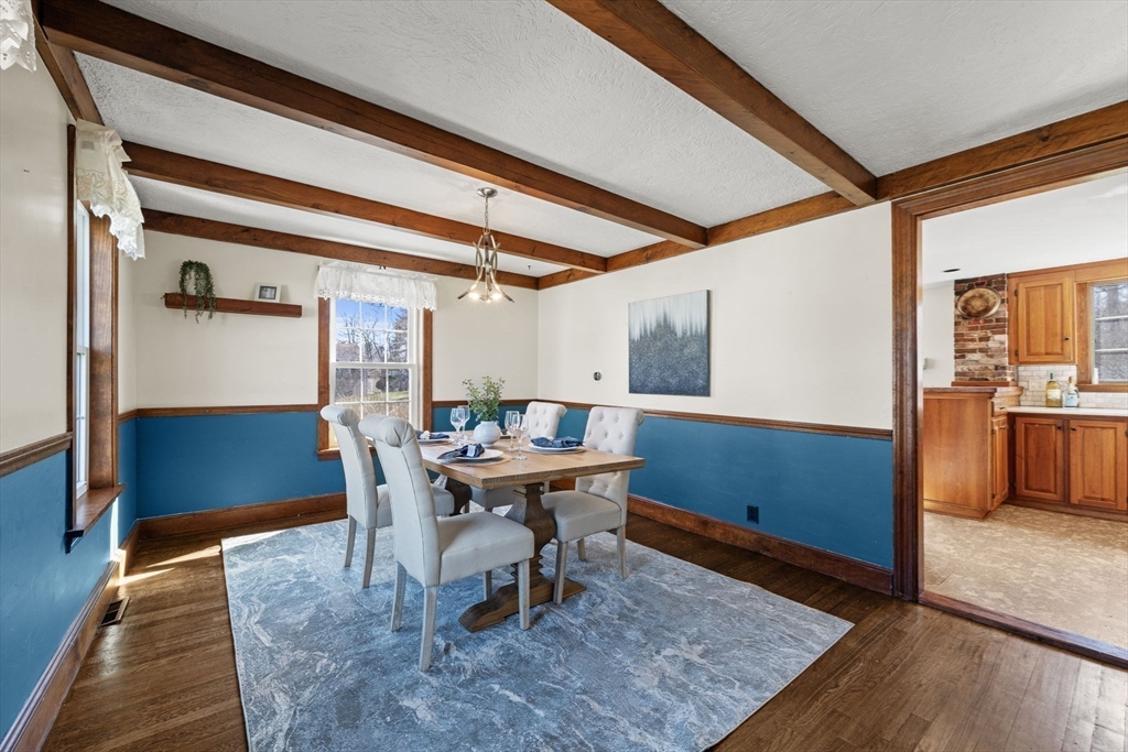 14 Forest Park Road Woburn, MA 01801 - Photo 5 of 34