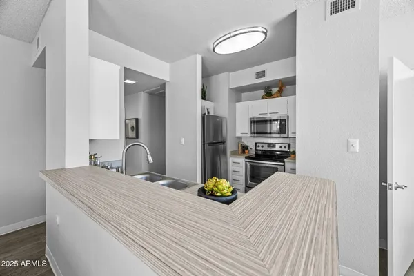 $1,309 | 250 South Elizabeth Way, Unit A2, Chandler, AZ 85225