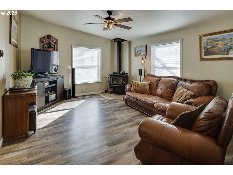 17575 Sutter Street La Pine, OR 97739 - Photo 14 of 38