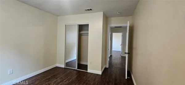 $3,700 | 611 East 75th Street, Los Angeles, CA 90001