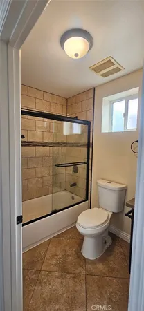 $3,700 | 611 East 75th Street, Los Angeles, CA 90001