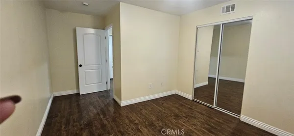 $3,700 | 611 East 75th Street, Los Angeles, CA 90001