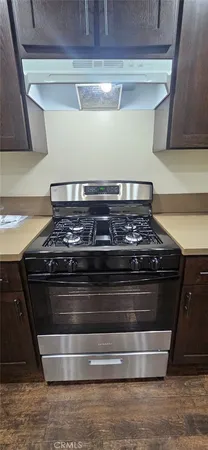 $3,700 | 611 East 75th Street, Los Angeles, CA 90001