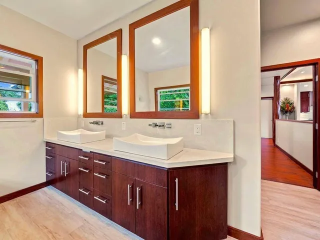 $2,999,999 | 23 Machida Lane, Hilo, HI 96720