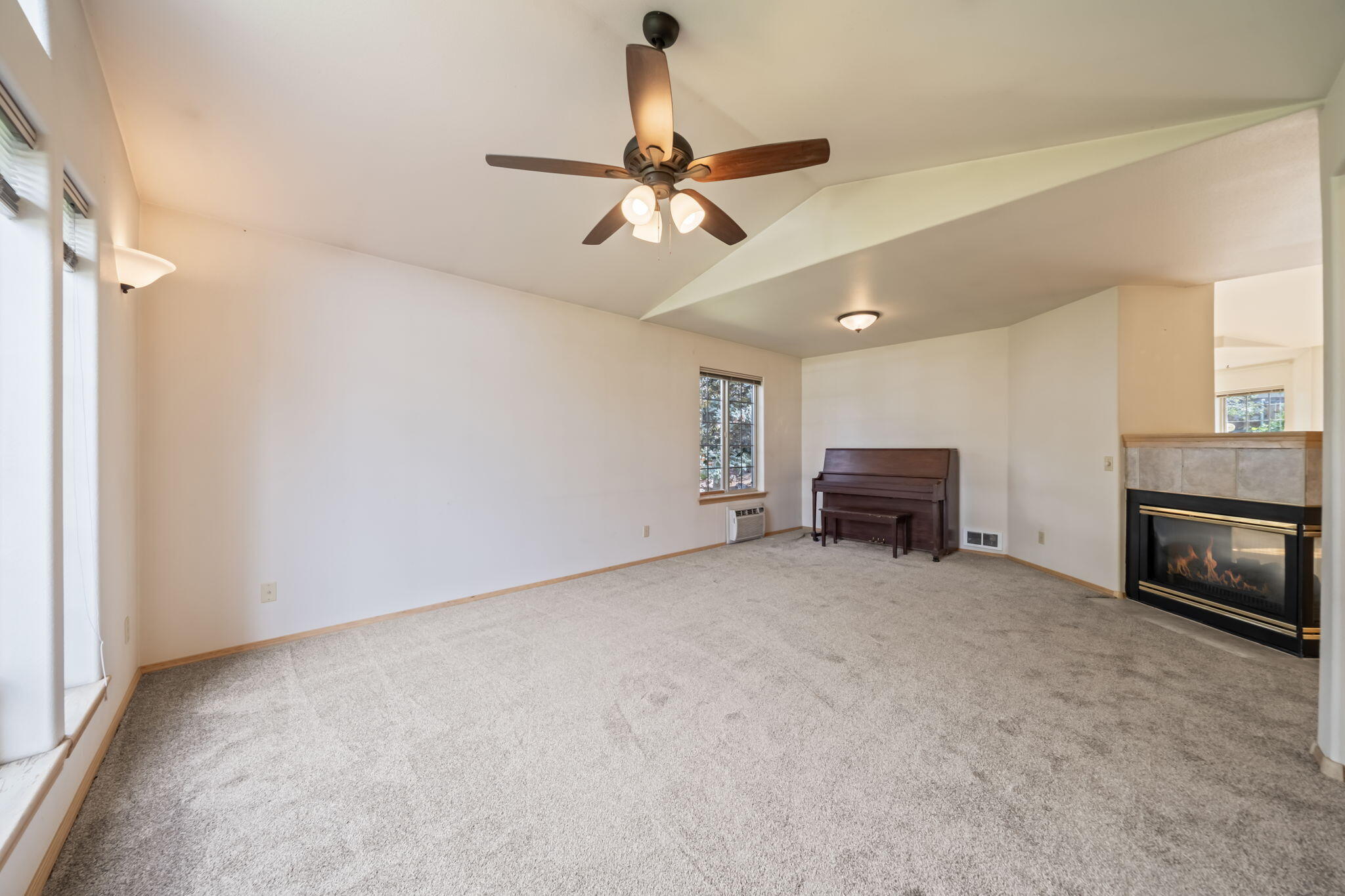 1730 Southeast Virginia Road Bend, OR 97702 - Photo 19 of 49 20-web-or-mls-1730 SE Virginia Rd, Bend,