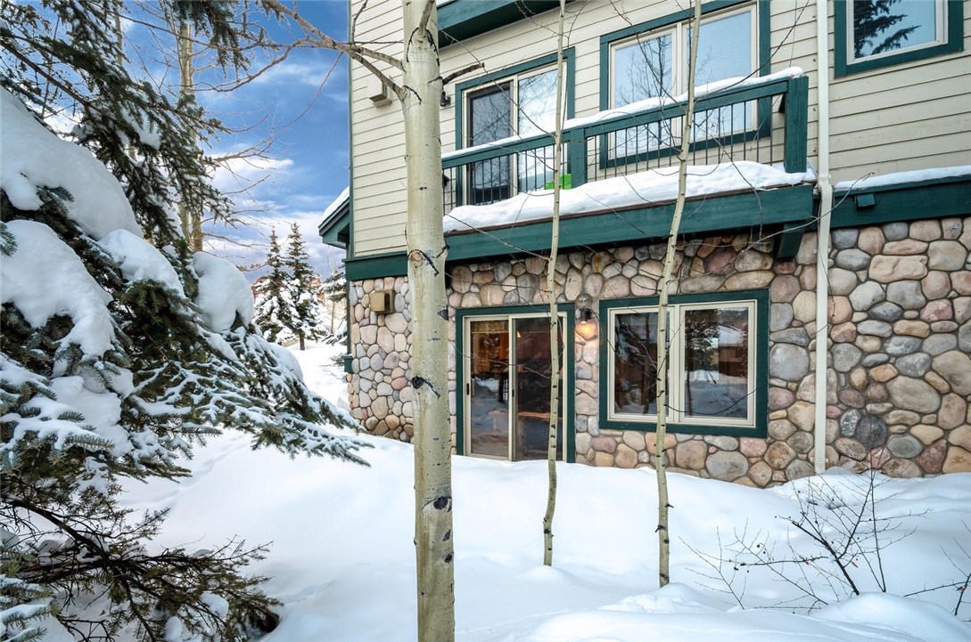 600 4 O Clock Road, Unit 12 Breckenridge, CO 80424 - Photo 16 of 25 Back sliding glass door. Lots of privacy.