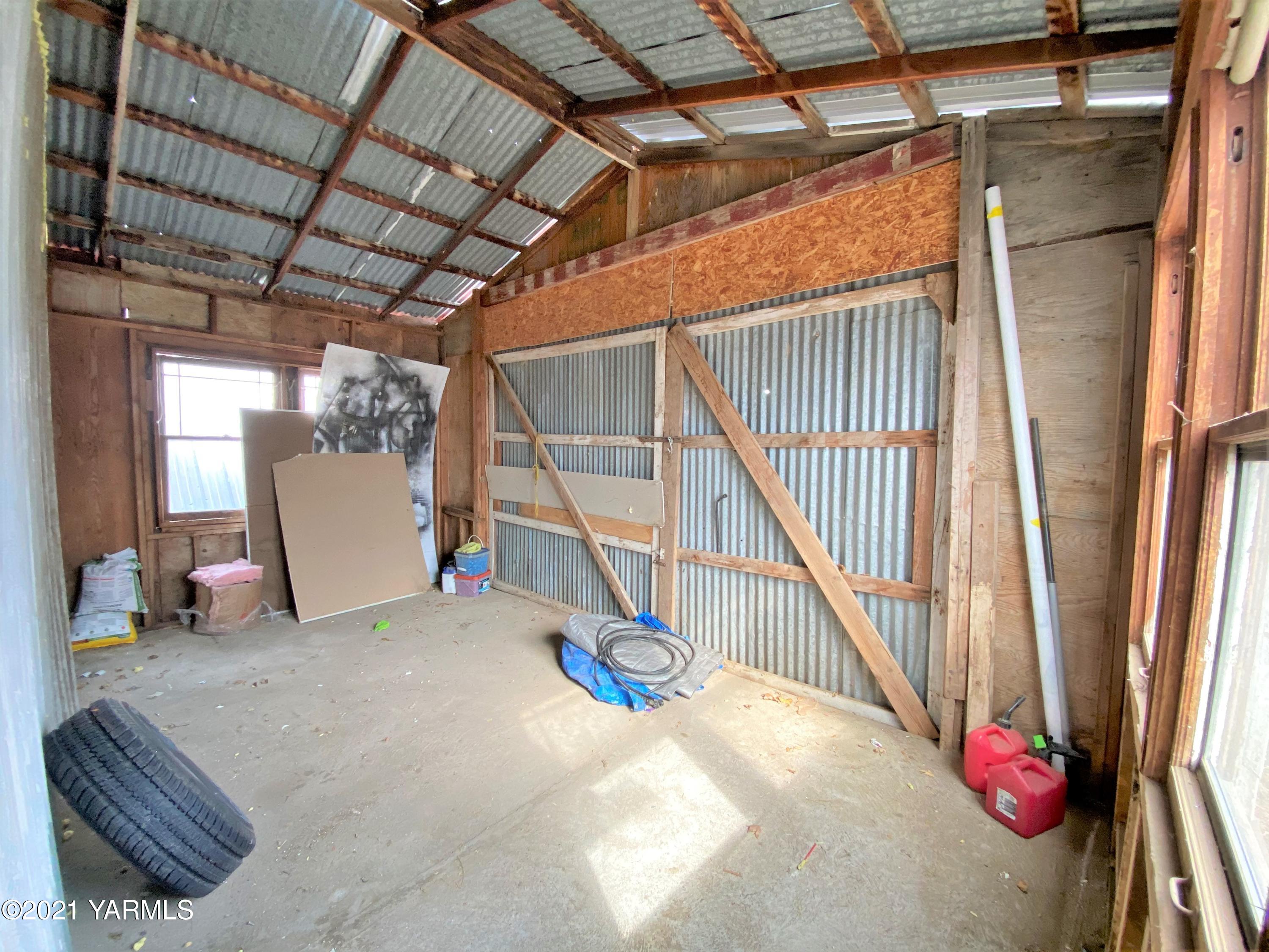 2811 Birchfield Road Yakima, WA 98901 - Photo 20 of 24 a view of an empty room with wooden floor