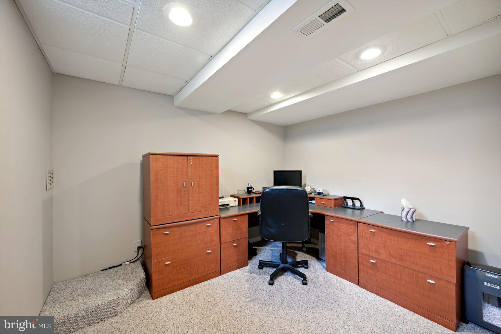 15 Perrine Path Princeton Junction, NJ 08550 - Photo 29 of 43