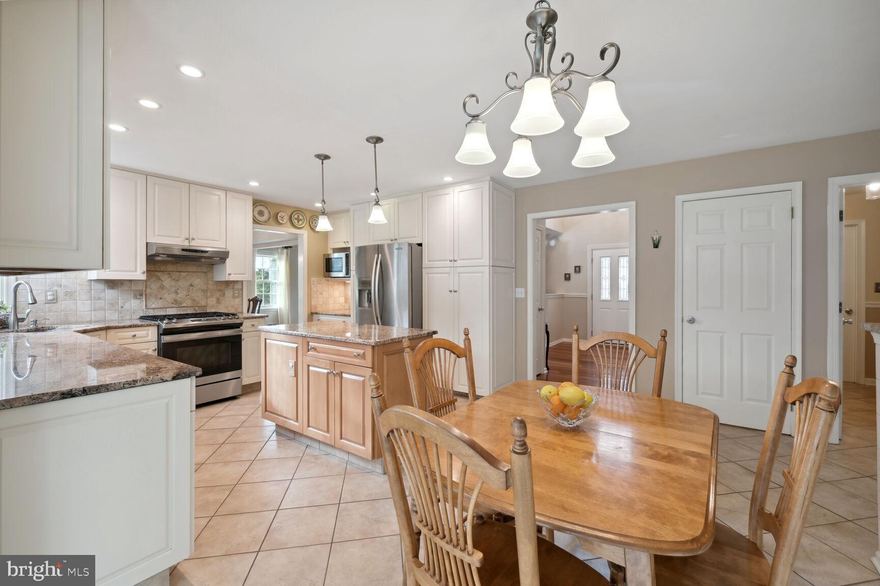 15 Perrine Path Princeton Junction, NJ 08550 - Photo 10 of 43