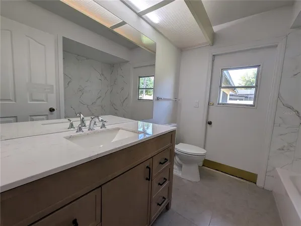 $2,300 | 11322 Torrey Pines Drive, Riverview, FL 33579