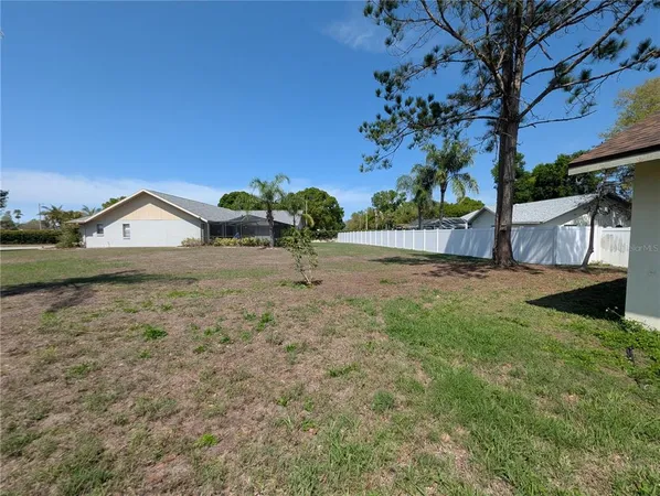 $2,300 | 11322 Torrey Pines Drive, Riverview, FL 33579
