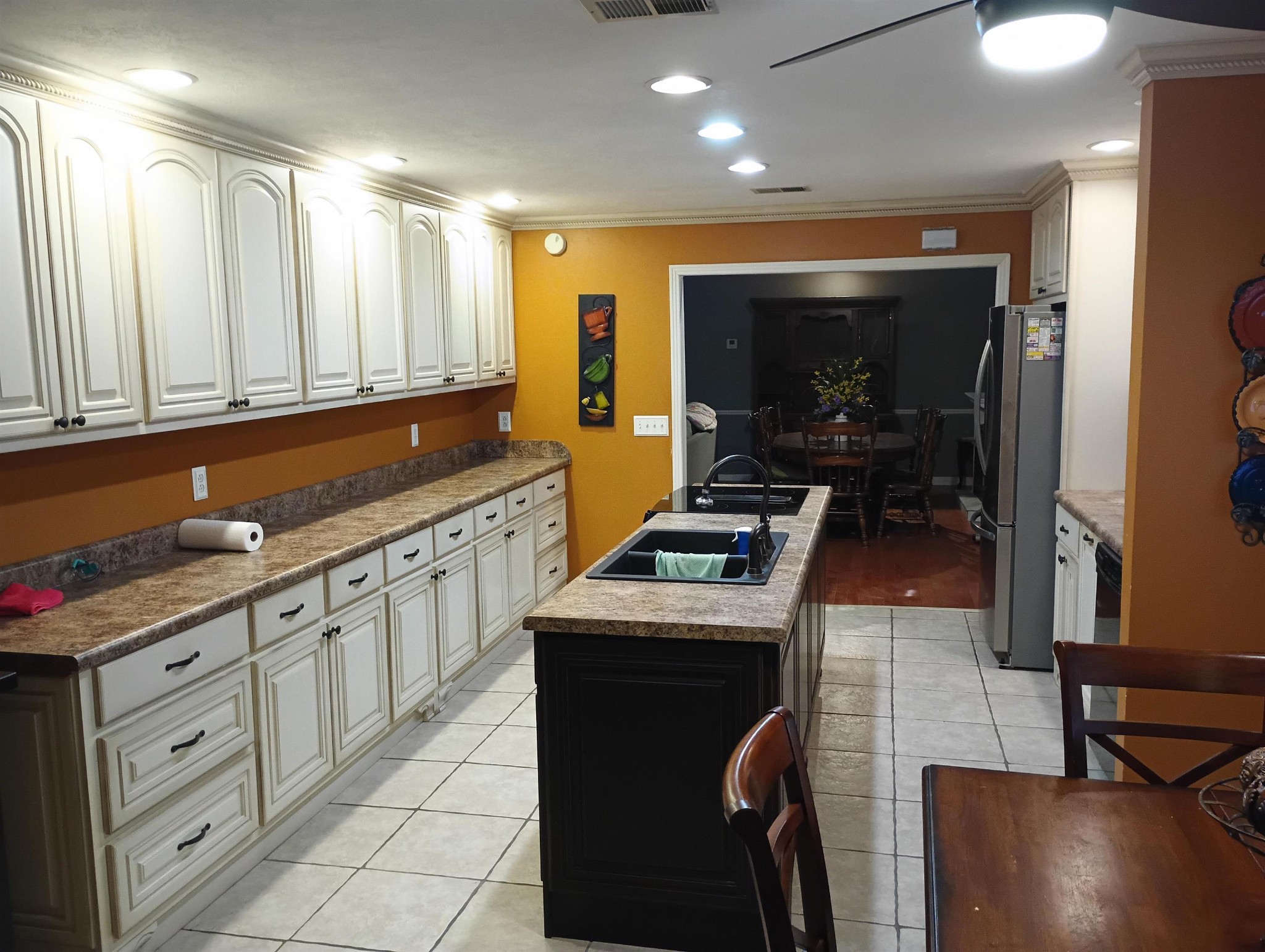 540 Willoughby Loop Savannah, TN 38372 - Photo 13 of 25 a kitchen with cabinets and stainless steel appliances