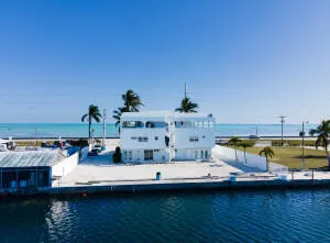 $3,900,000 | 74560 Overseas Highway, Islamorada, FL 33036