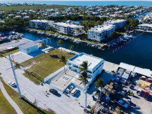 $3,900,000 | 74560 Overseas Highway, Islamorada, FL 33036