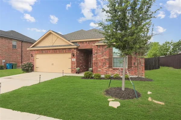 $329,700 | 186 Aster Drive, Sanger, TX 76266