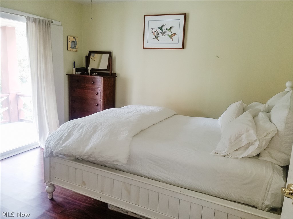 715 Literary Road Cleveland, OH 44113 - Photo 5 of 17 Gallery Image 5