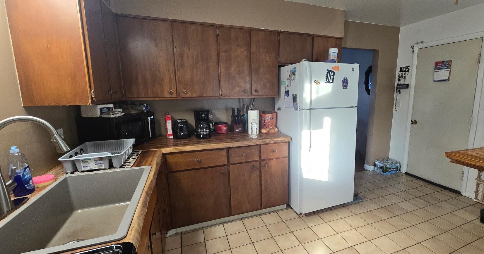 1910 34th Street Bay City, MI 48708 - Photo 9 of 26
