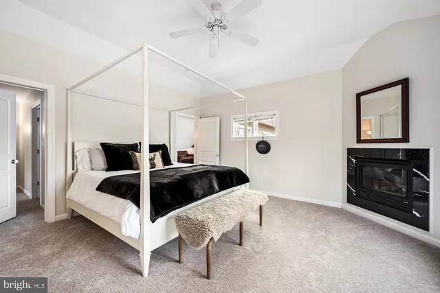 a view of a hallway with windows