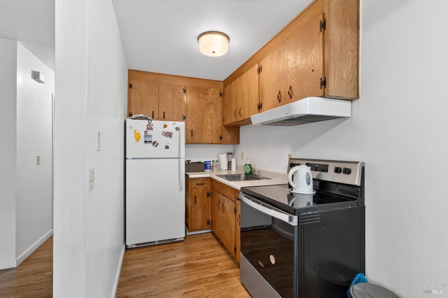 406 Klute Street Santa Rosa, CA 95401 - Photo 12 of 34