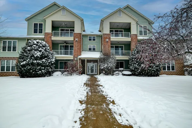 $349,900 | 5480 Caddis Bend, Unit 102, Fitchburg, WI 53711