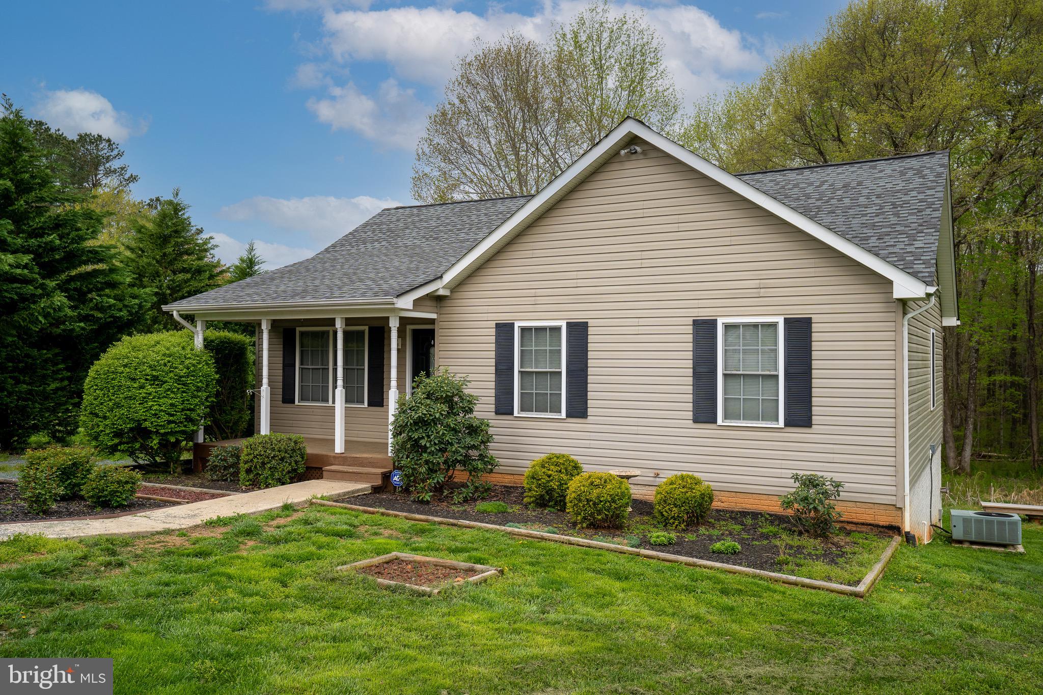 119 Range Road Louisa, VA 23093 - Photo 2 of 40