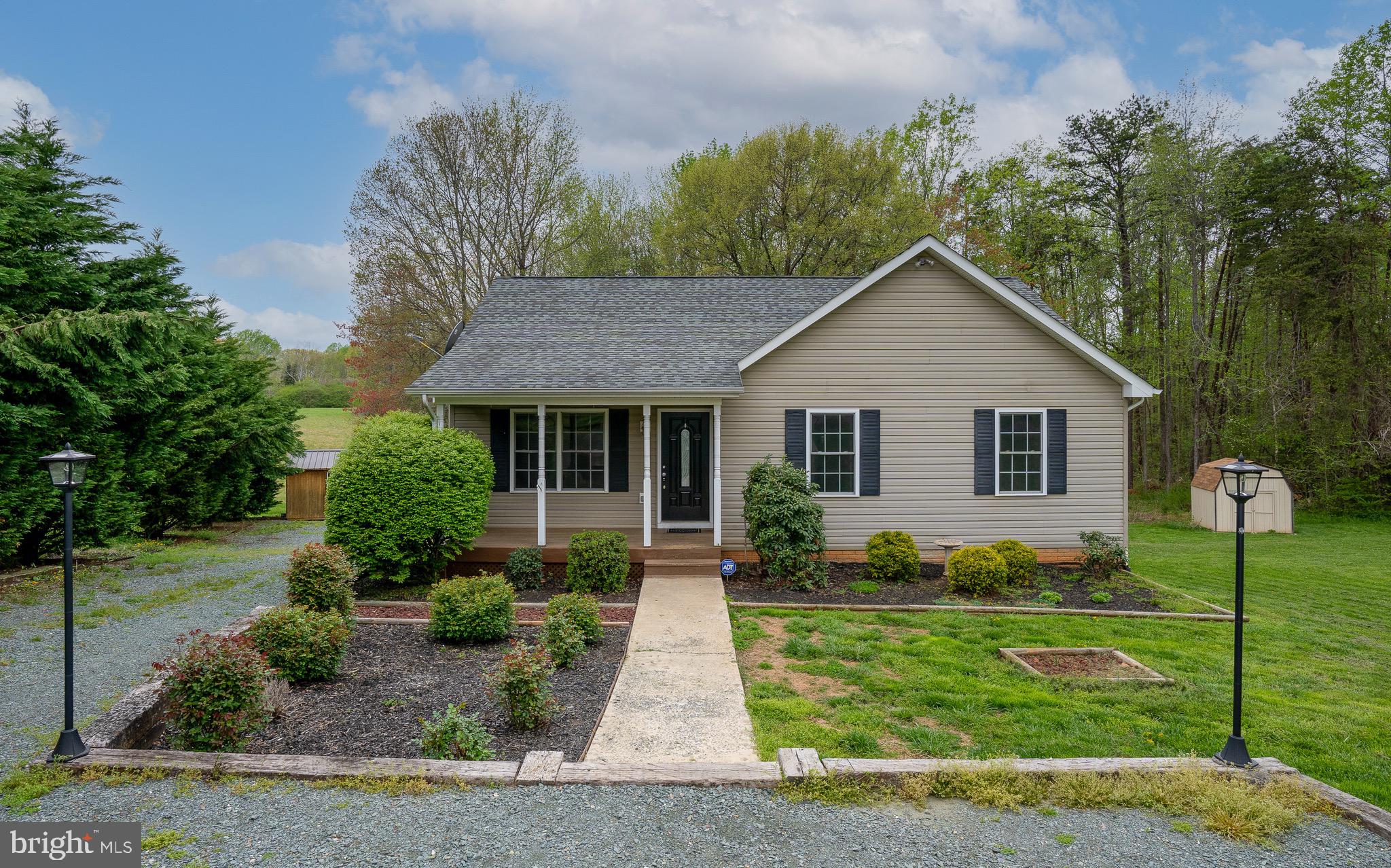 119 Range Road Louisa, VA 23093 - Photo 3 of 40