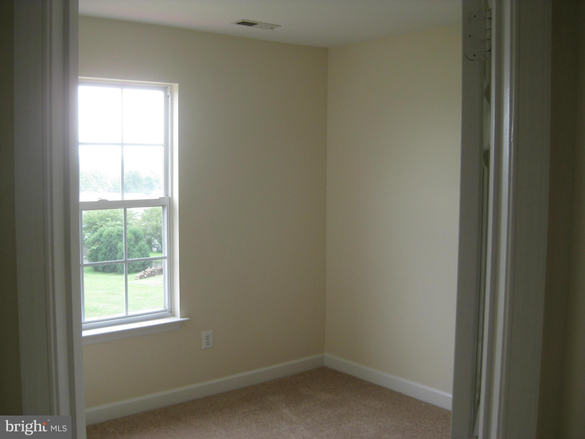 6440 View Point Court Frederick, MD 21703 - Photo 12 of 21 Bedroom