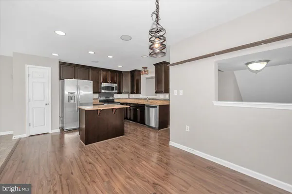 $1,750 | 7 New Gate Court, Falling Waters, WV 25419