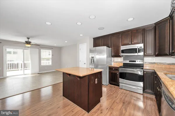 $1,750 | 7 New Gate Court, Falling Waters, WV 25419