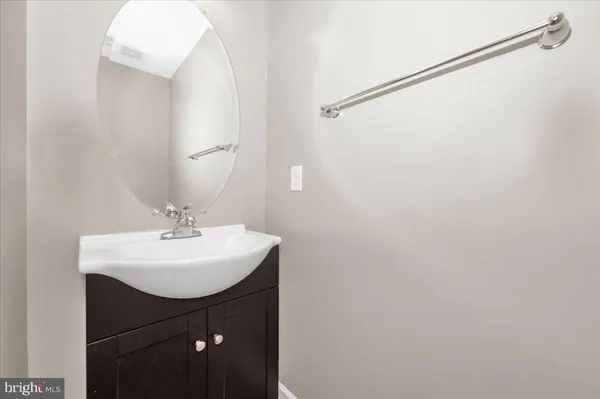 $1,750 | 7 New Gate Court, Falling Waters, WV 25419