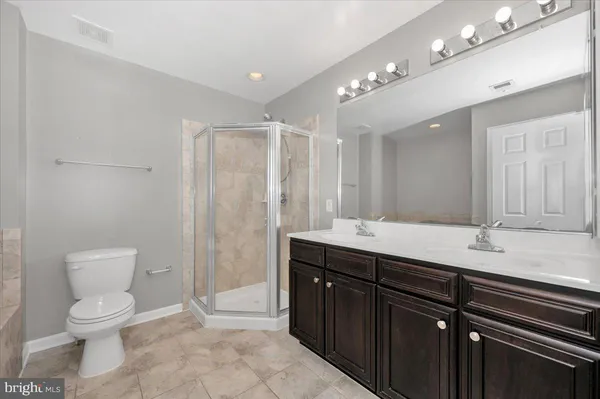 $1,750 | 7 New Gate Court, Falling Waters, WV 25419