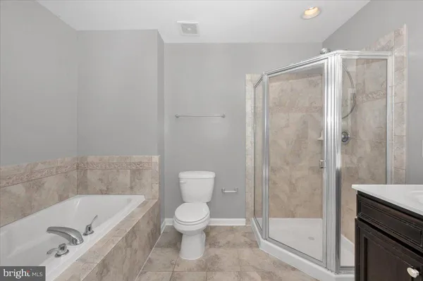 $1,750 | 7 New Gate Court, Falling Waters, WV 25419