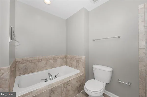 $1,750 | 7 New Gate Court, Falling Waters, WV 25419