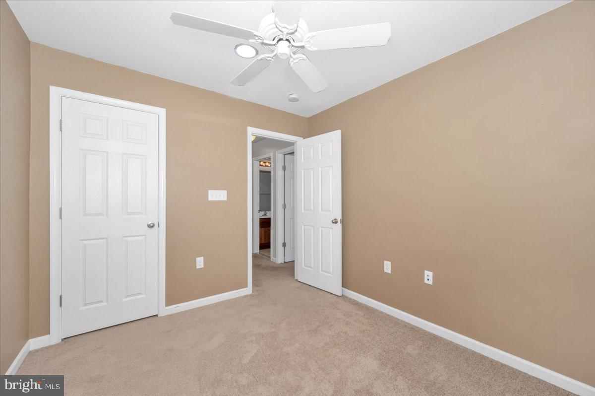 7 New Gate Court Falling Waters, WV 25419 - Photo 34 of 52