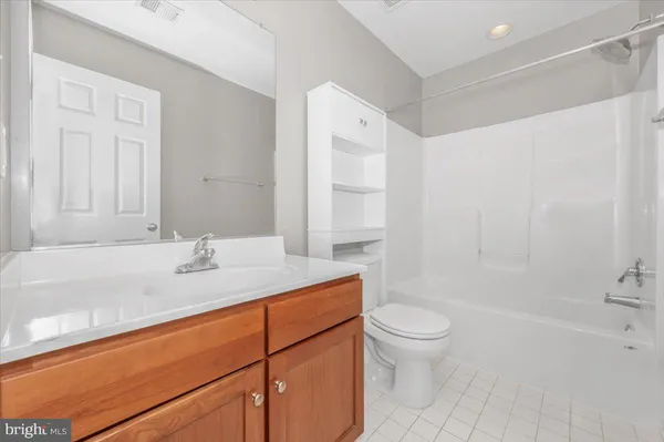 $1,750 | 7 New Gate Court, Falling Waters, WV 25419