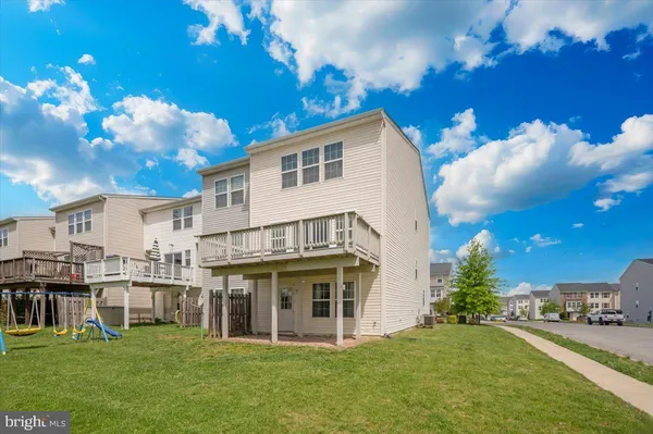 $1,750 | 7 New Gate Court, Falling Waters, WV 25419