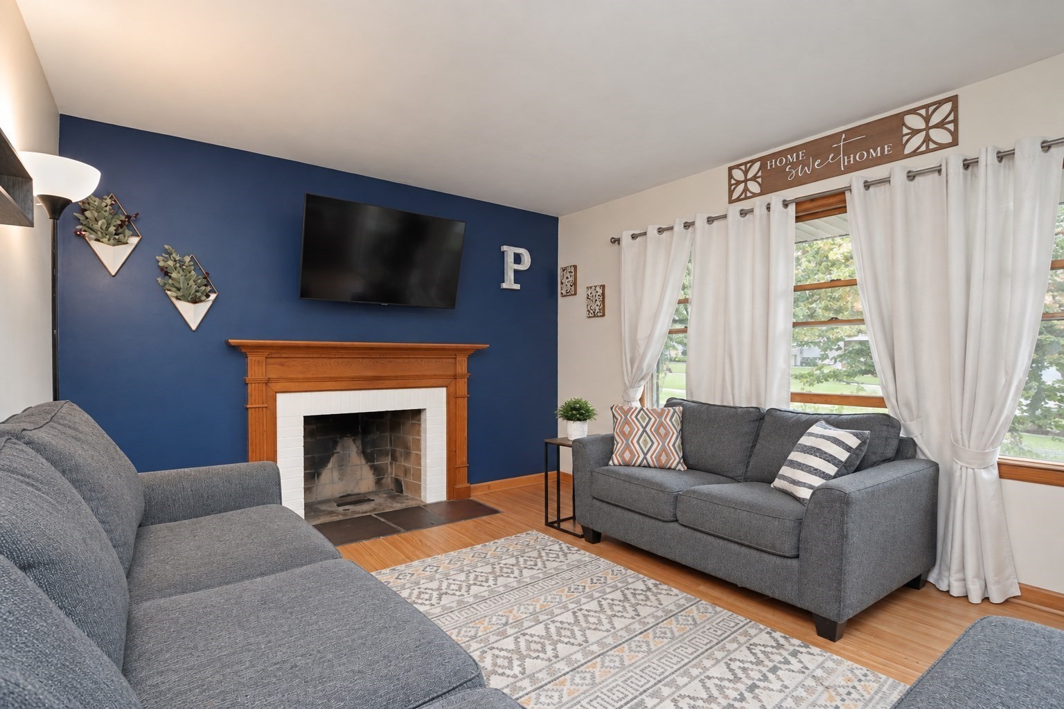 234 Carver Street Springfield, MA 01108 - Photo 8 of 41 Gallery Image 8
