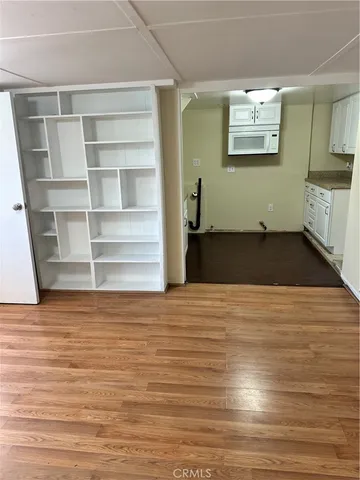 $4,799 | 7860 Lasaine Avenue, Northridge, CA 91325