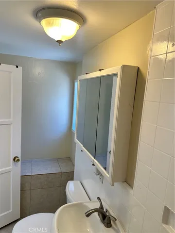 $4,799 | 7860 Lasaine Avenue, Northridge, CA 91325